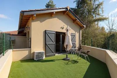 Balcon ou terrasse dans l'établissement Pause Bien-Être - CNPE Bugey - Meximieux