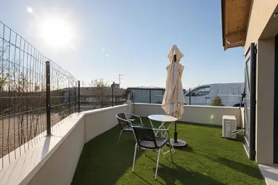 Balcon ou terrasse dans l'établissement Pause Bien-Être - CNPE Bugey - Meximieux