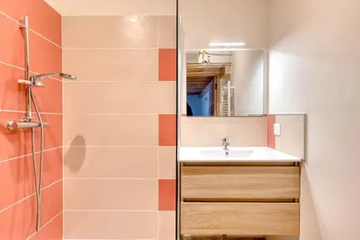 Salle de bains dans l'établissement Pause Bien-Être - CNPE Bugey - Meximieux