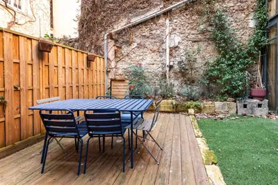 Jardin de l'établissement Loft Leynaud