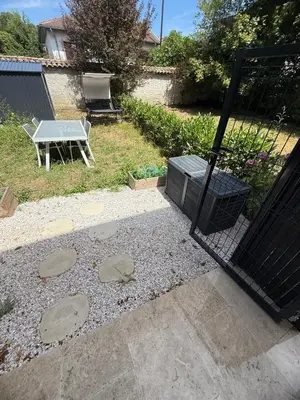 Jardin de l'établissement Lovely apartment with Garden and air conditioning