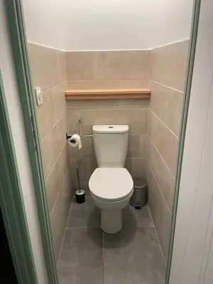 Salle de bains dans l'établissement La bâtisse des tuileries côté forêt
