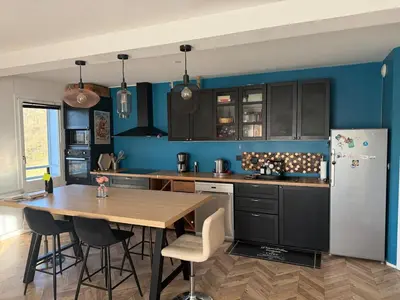 Cuisine ou kitchenette dans l'établissement Charmant Appartement Terrasse et parking