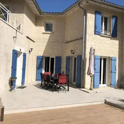 1 chambre indépendante dans maison