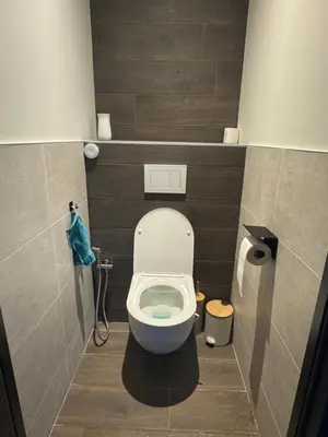 Salle de bains dans l'établissement Maison au calme à Pont-Évêque