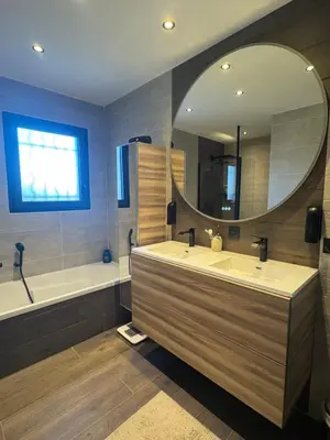 Salle de bains dans l'établissement Maison au calme à Pont-Évêque