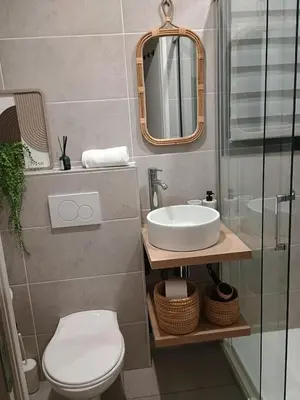 Salle de bains dans l'établissement Studio moderne proche Lyon et aéroport