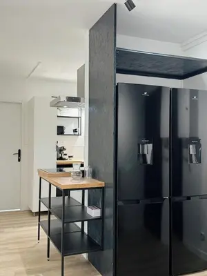 Cuisine ou kitchenette dans l'établissement St Fons-Proche de Lyon, 6 chambres, rénové