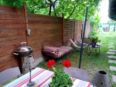Jardin de l'établissement L' étable du gué