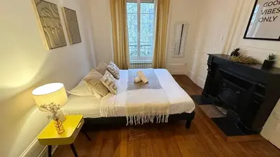Un ou plusieurs lits dans un hébergement de l'établissement 128 Thiers 2 Chambres Brotteaux