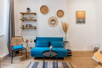 Coin salon dans l'établissement GuestReady - Modern Studio in The Heart of La Presqu'île