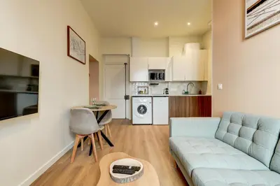 Cuisine ou kitchenette dans l'établissement L'Opaline - Appartement premium à deux pas de Lyon