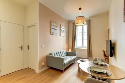 Coin salon dans l'établissement L'Opaline - Appartement premium à deux pas de Lyon