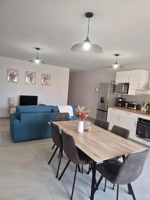 Cuisine ou kitchenette dans l'établissement Séjour au cœur des Pierres Dorées