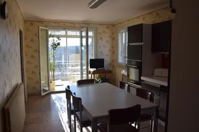 Télévision ou salle de divertissement dans l'établissement Maison du Tari