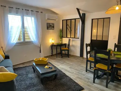 Coin salon dans l'établissement Dépendance cocooning au coeur d'une propriété