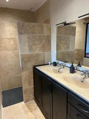 Salle de bains dans l'établissement Le Cottage