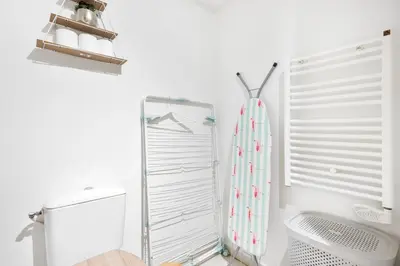 Salle de bains dans l'établissement BnGo I Le Cosy des Canuts I Parking, 2p, proche hôpital