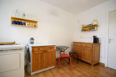 Cuisine ou kitchenette dans l'établissement Lyon 7 60m 4 pers Ascenseur Proche transports