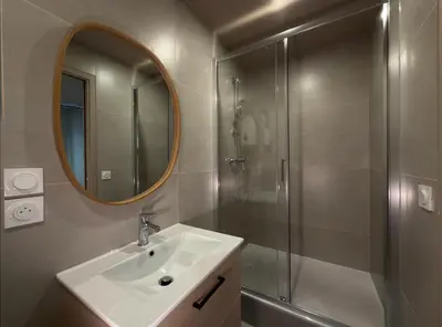 Salle de bains dans l'établissement Le Nid Douillet des Traboules - Centre ville