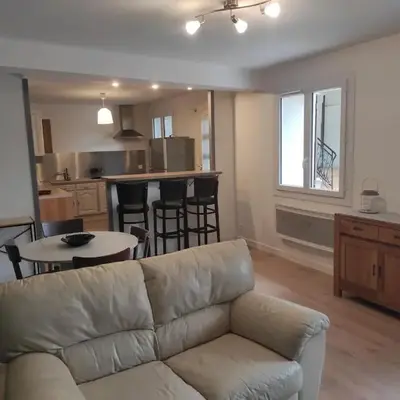 Saint Denis en bugey proche de la CNPE Appartement rénové en rez de chaussée