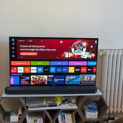 Chambre spacieuse TV Oled