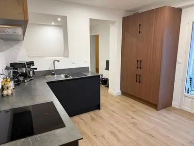 Cuisine ou kitchenette dans l'établissement Elegant apartment
