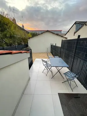 Balcon ou terrasse dans l'établissement Exceptional Apartment - Terrace 2P Oullins