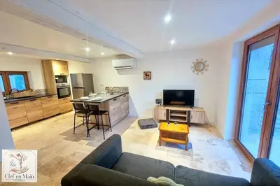 Cuisine ou kitchenette dans l'établissement Parenthèse en Dombes Maison au calme avec jardin