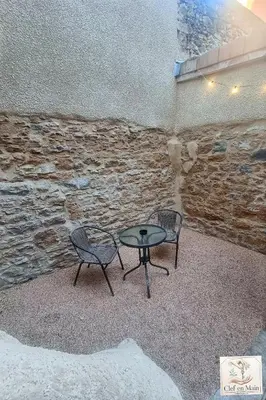 Coin salon dans l'établissement Le Petit Cocon Cozy studio proche de Lyon