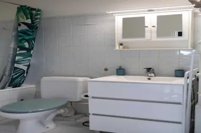 Salle de bains dans l'établissement Dify Dugas Montbel - Peninsula