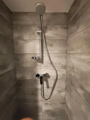 Salle de bains dans l'établissement Les Deux Oliviers T2 Cozy Clim Free Parking