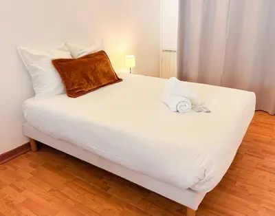 Un ou plusieurs lits dans un hébergement de l'établissement Le 188 · Wifi, Lumineux, Cosy