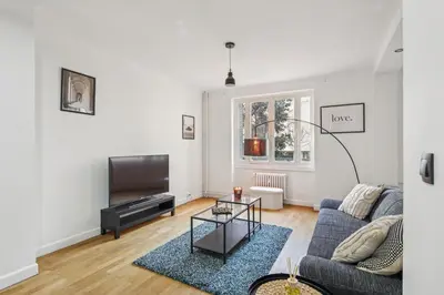 Coin salon dans l'établissement Superbe Appartement T3 - Cosy & Spacieux - Lyon 6e, Brotteaux