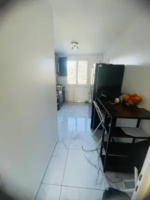 Télévision ou salle de divertissement dans l'établissement Feyzinois