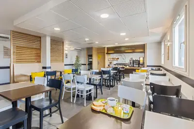 Nourriture dans l'hôtel ou à proximité