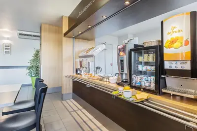 Nourriture dans l'hôtel ou à proximité