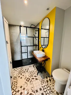 Salle de bains dans l'établissement Maison bourgeoise & spa - 26 personnes