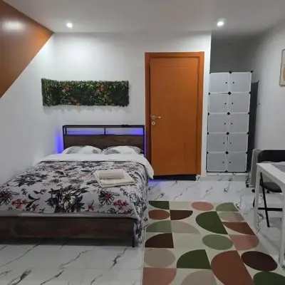 Cozy renovated studio Comfort practicality