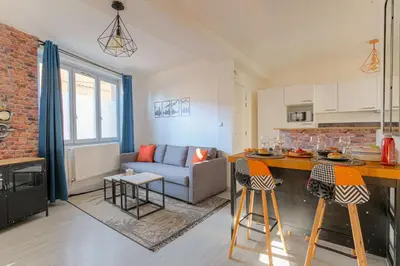 Cuisine ou kitchenette dans l'établissement Immeuble entier privatisé, wifi haut débit, groupe, famille