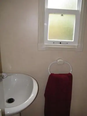 Salle de bains dans l'établissement Le Marverand