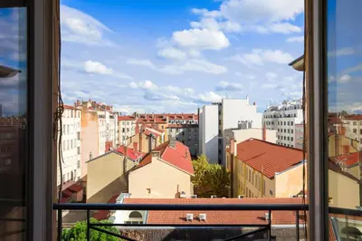 Vue générale sur Lyon ou vue de la ville depuis l'appartement