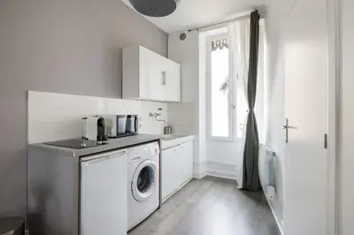 Cuisine ou kitchenette dans l'établissement Appartement Lyon Villeurbanne - Enjoy in Lyon