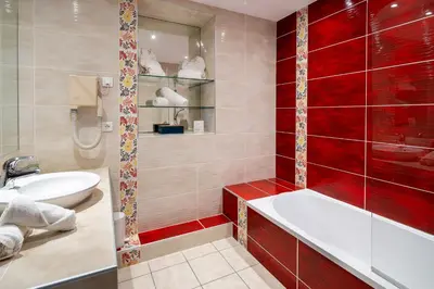 Salle de bains dans l'établissement Hôtel Beau Rivage Condrieu