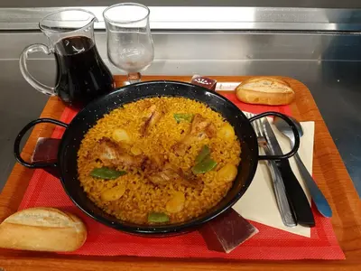 Nourriture dans l'hôtel ou à proximité