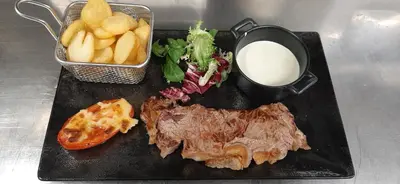 Nourriture dans l'hôtel ou à proximité