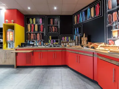 Nourriture dans l'hôtel ou à proximité