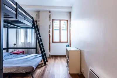 Un ou plusieurs lits dans un hébergement de l'établissement LyonPaulBert