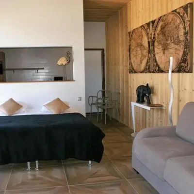 What Else Hotel