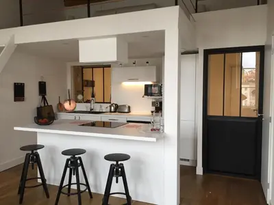 Cuisine ou kitchenette dans l'établissement La 